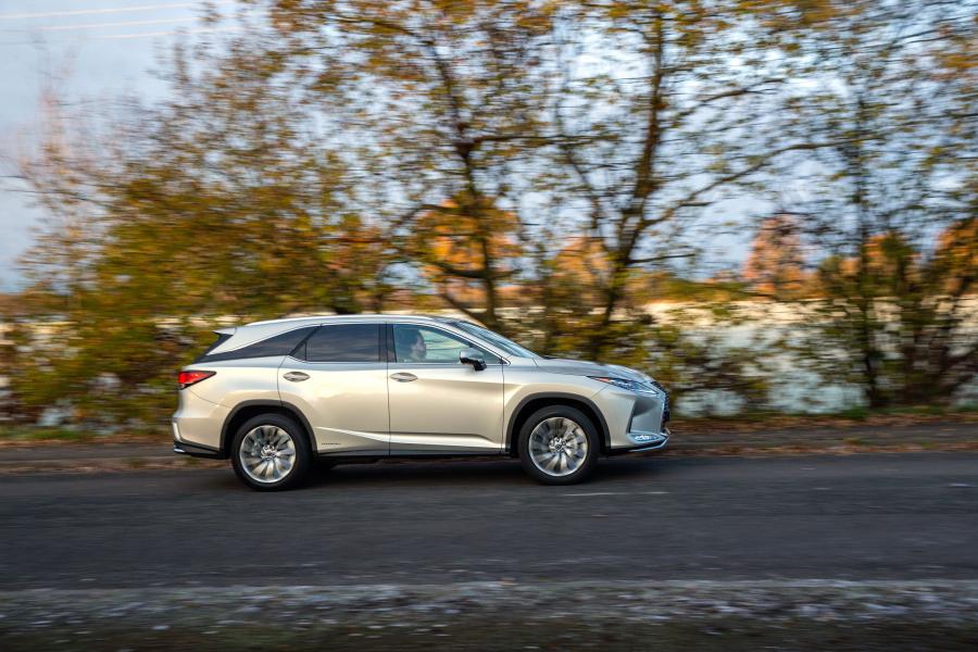  Lexus RX450hL 2019 года  (UK) (фото 31 из 40)
